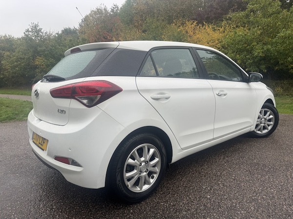 Used Hyundai i20 2017 for sale - 76205648: Photo 35