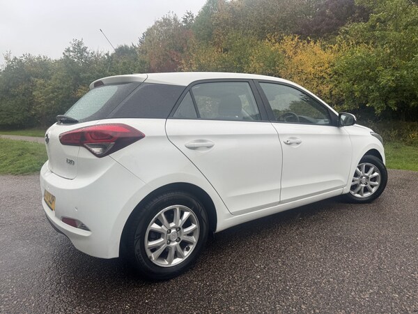 Used Hyundai i20 2017 for sale - 76205648: Photo 37