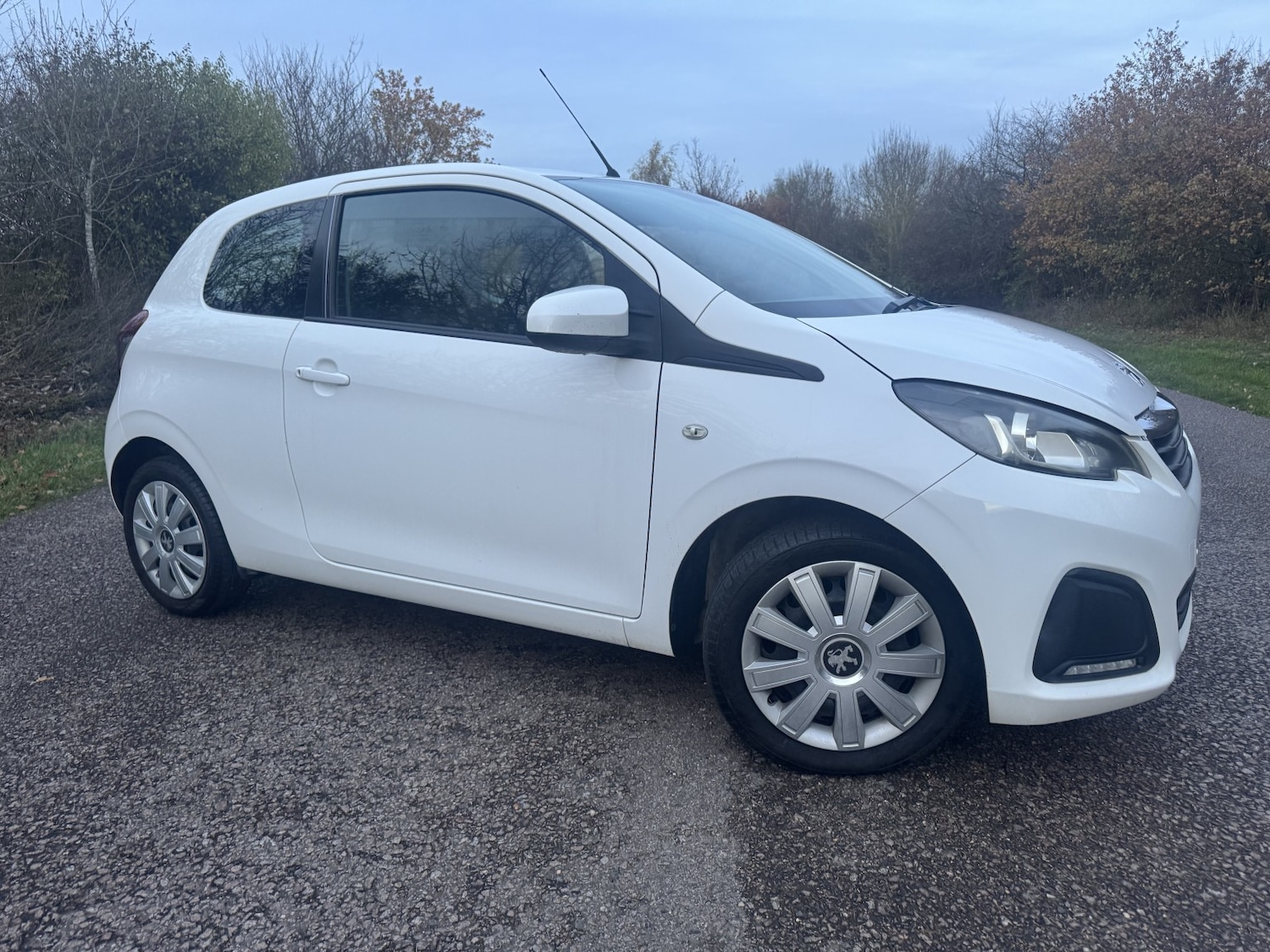 Used Peugeot 108 2015 for sale - 76769428: Photo 2