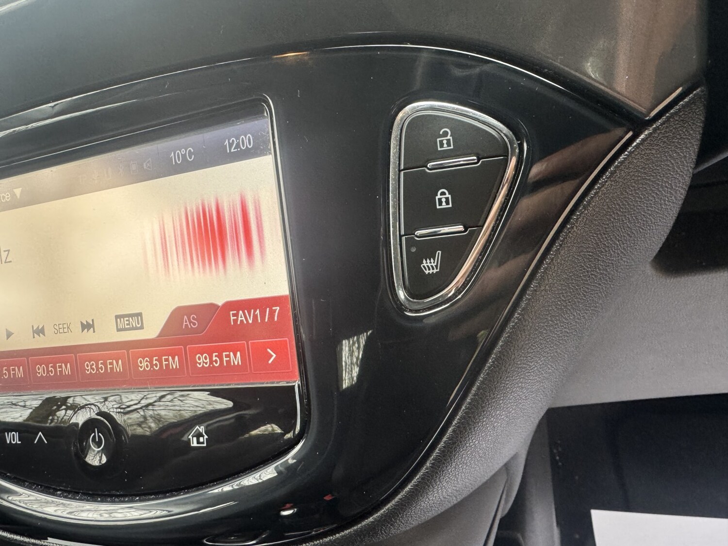 Used Vauxhall Corsa 2015 for sale - 78077803: Photo 31