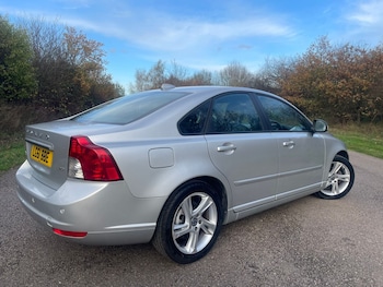 Used Volvo S40 2011 for sale - 76762178: Photo