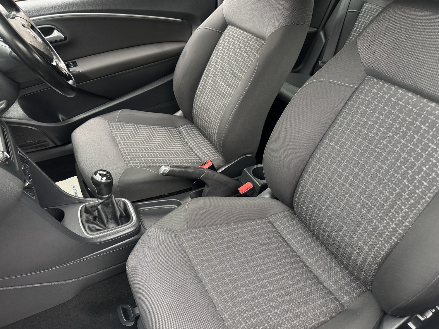 Used Volkswagen Polo 2016 for sale - 77409635: Photo 3