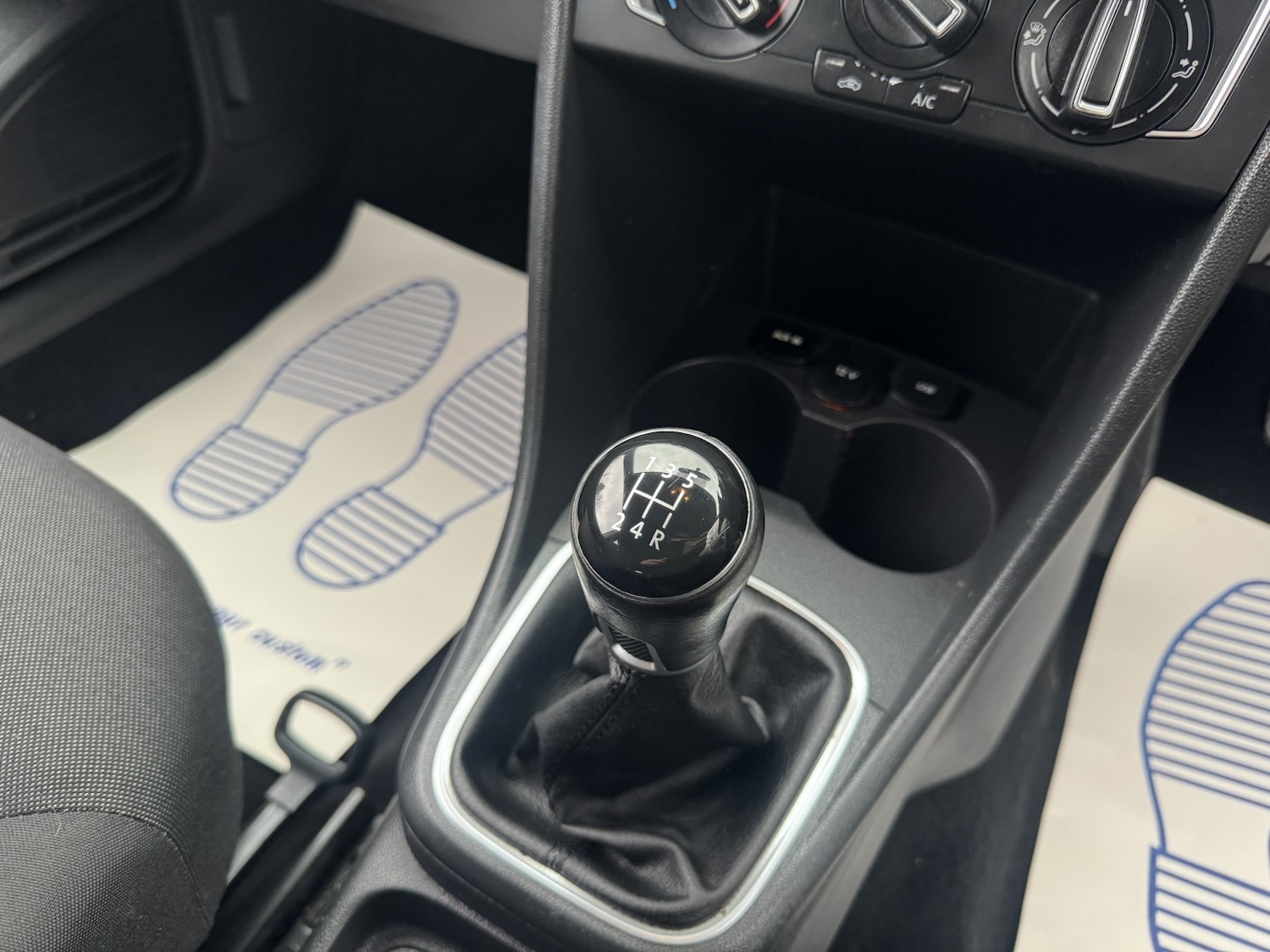 Used Volkswagen Polo 2016 for sale - 77409635: Photo 8