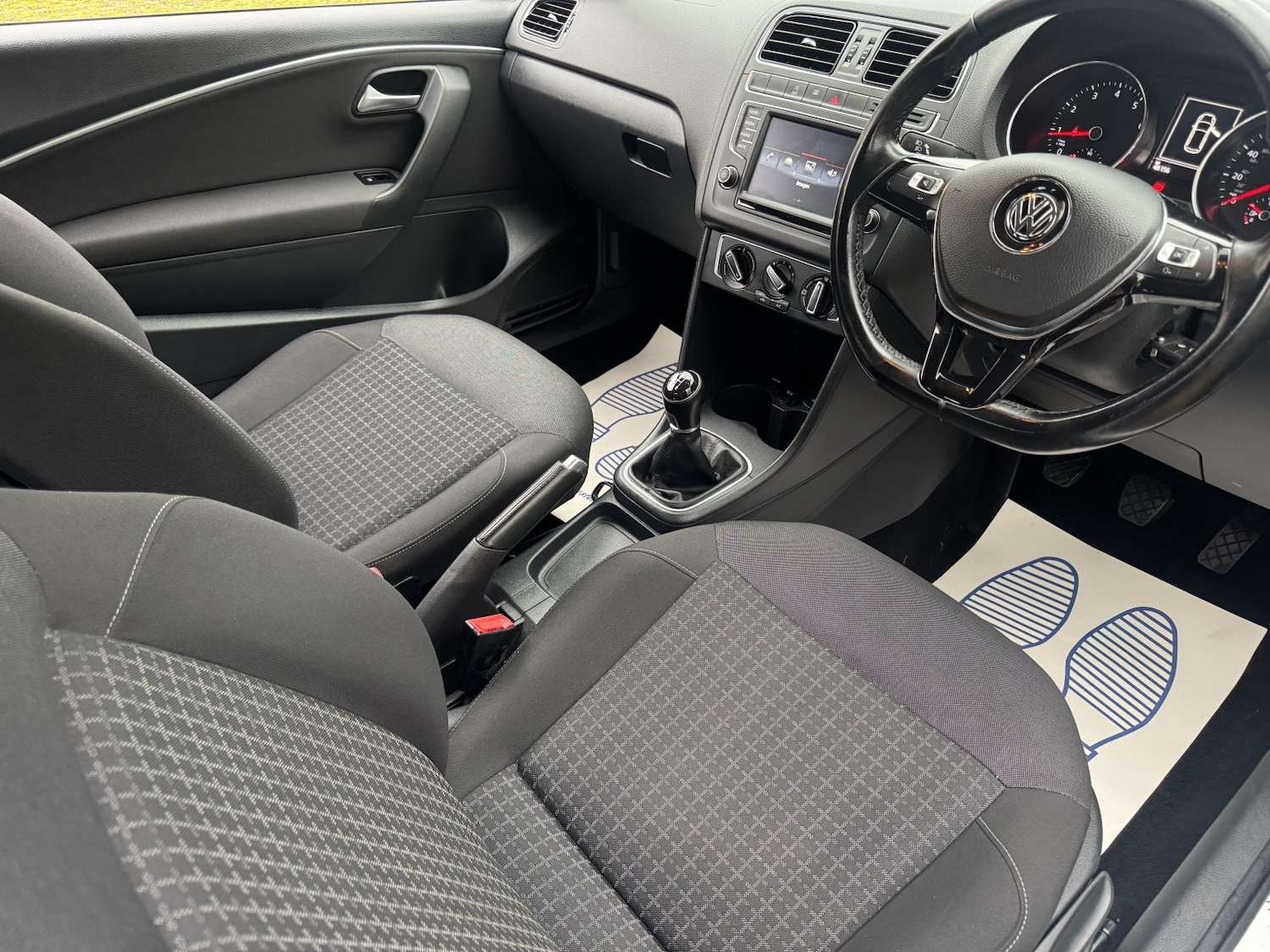 Used Volkswagen Polo 2016 for sale - 77409635: Photo 9