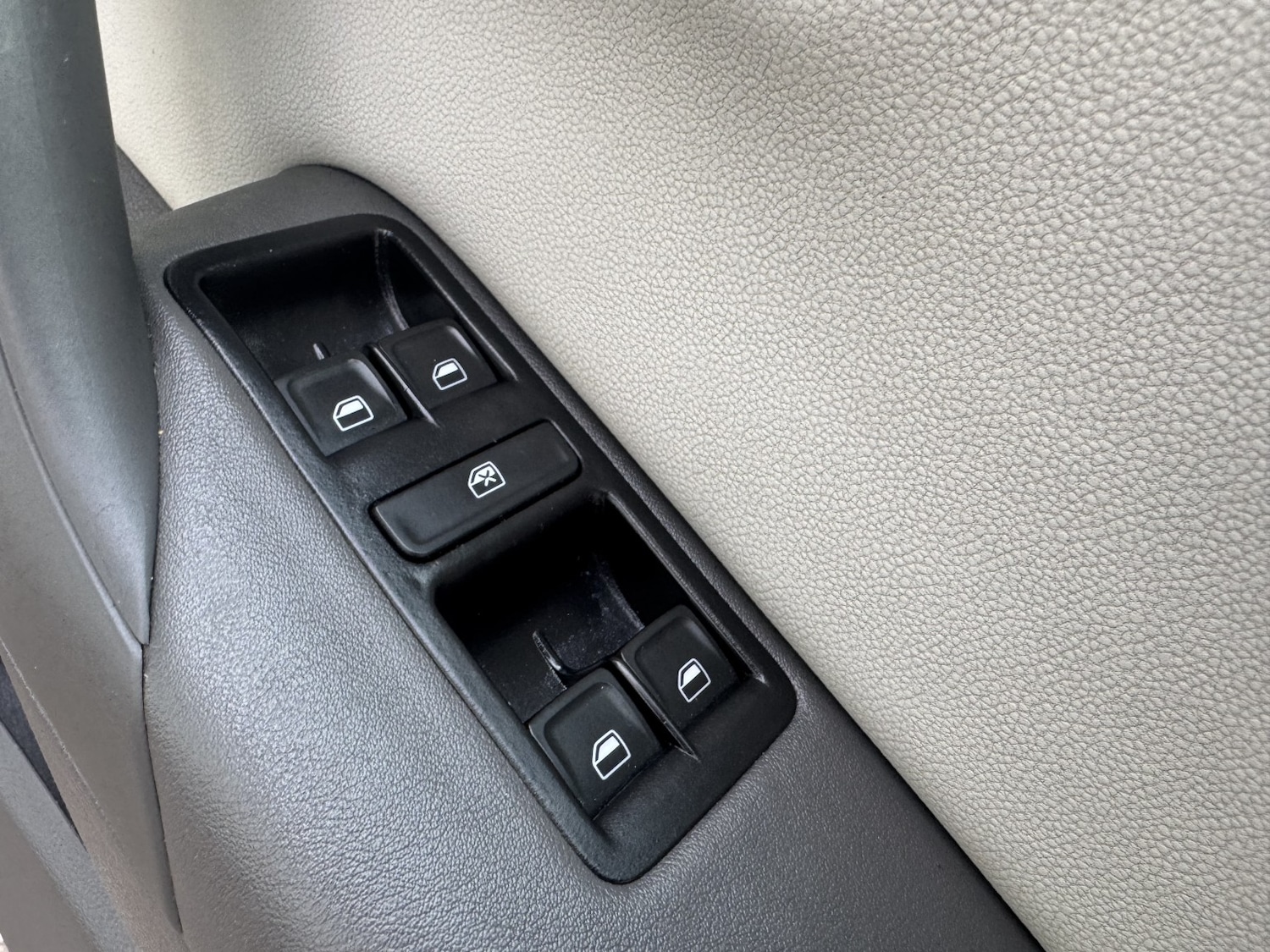 Used Volkswagen Polo 2017 for sale - 77233773: Photo 48