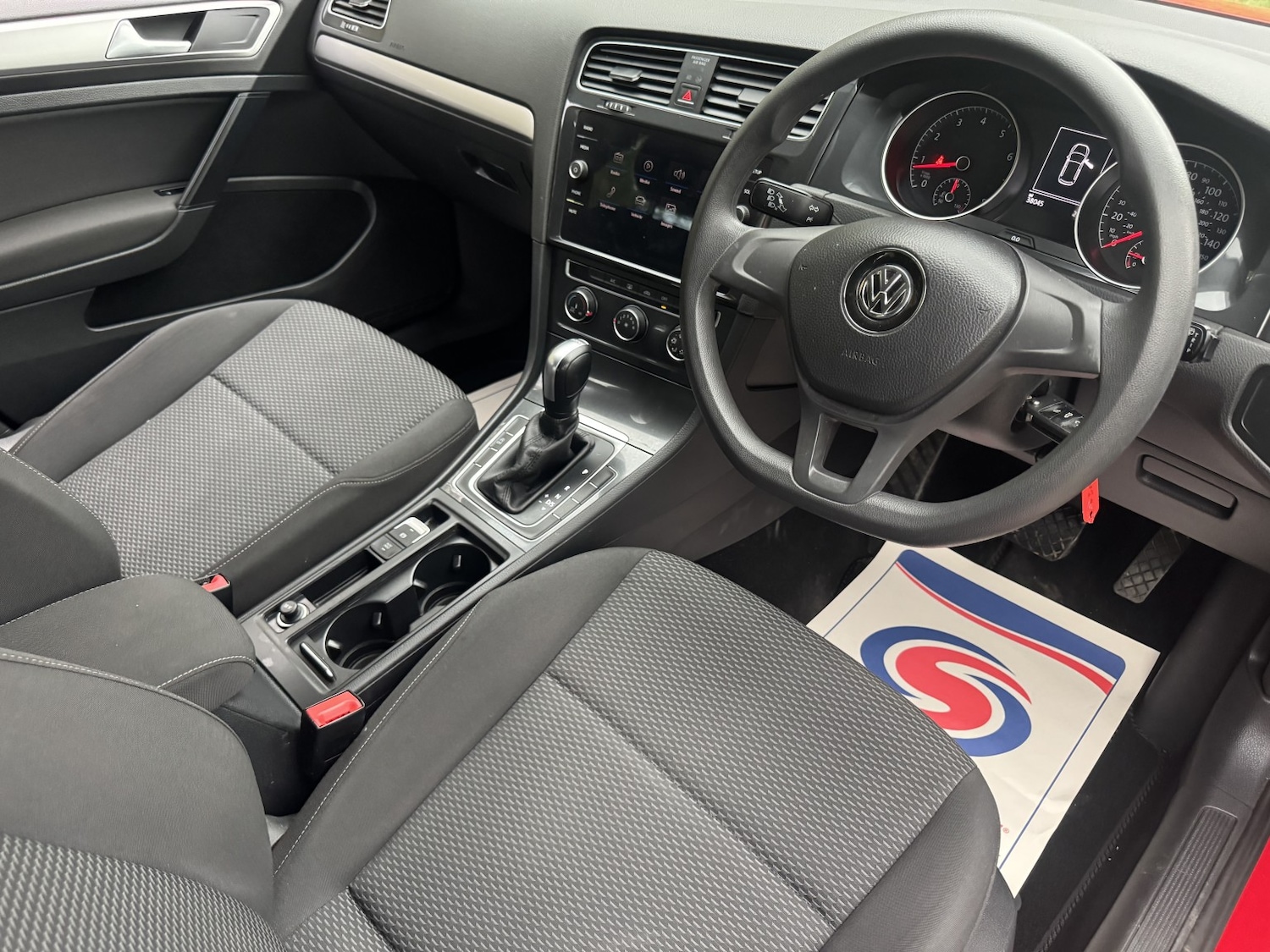 Used Volkswagen Golf 2018 for sale - 76115837: Photo 32