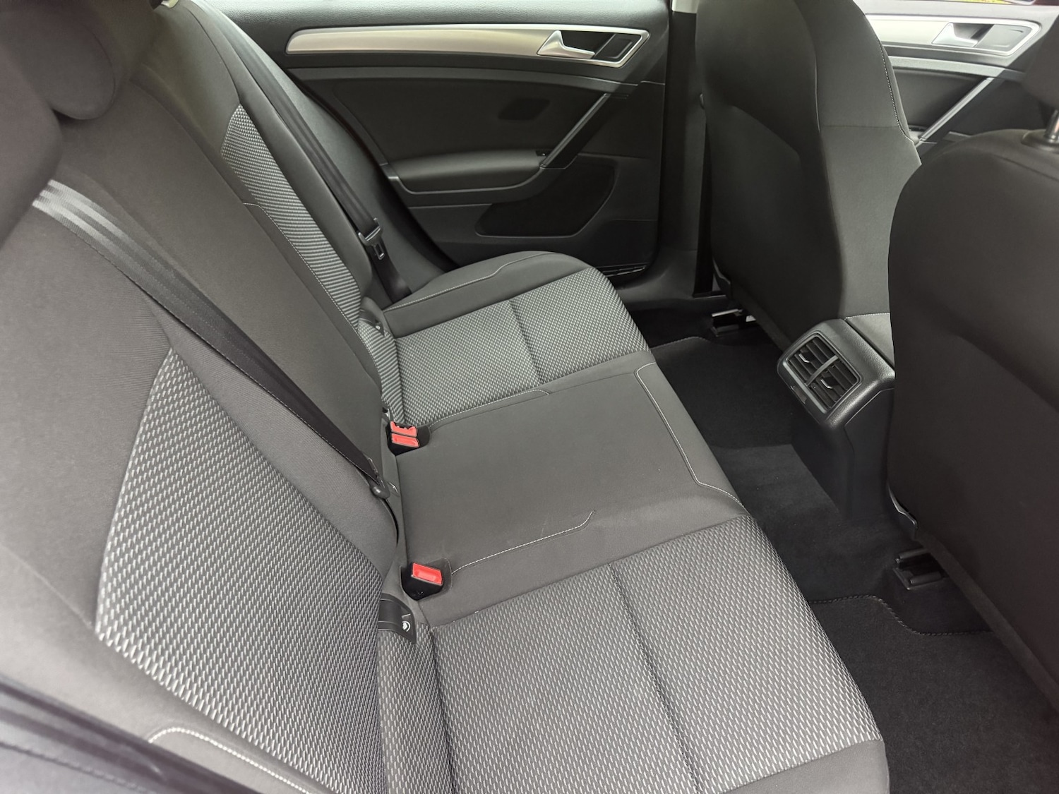 Used Volkswagen Golf 2018 for sale - 76115837: Photo 35