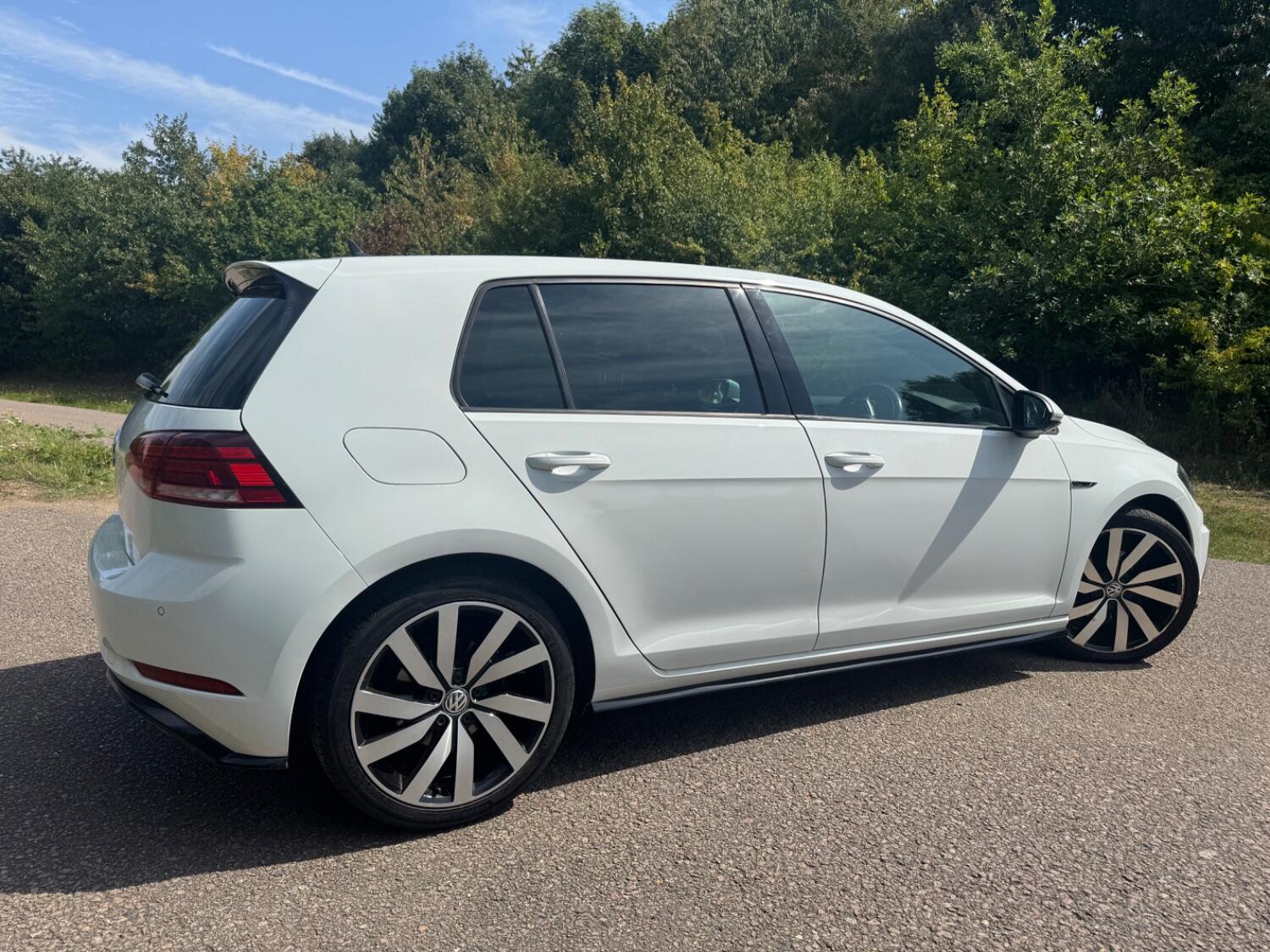 Used Volkswagen Golf 2019 for sale - 77464874: Photo 32