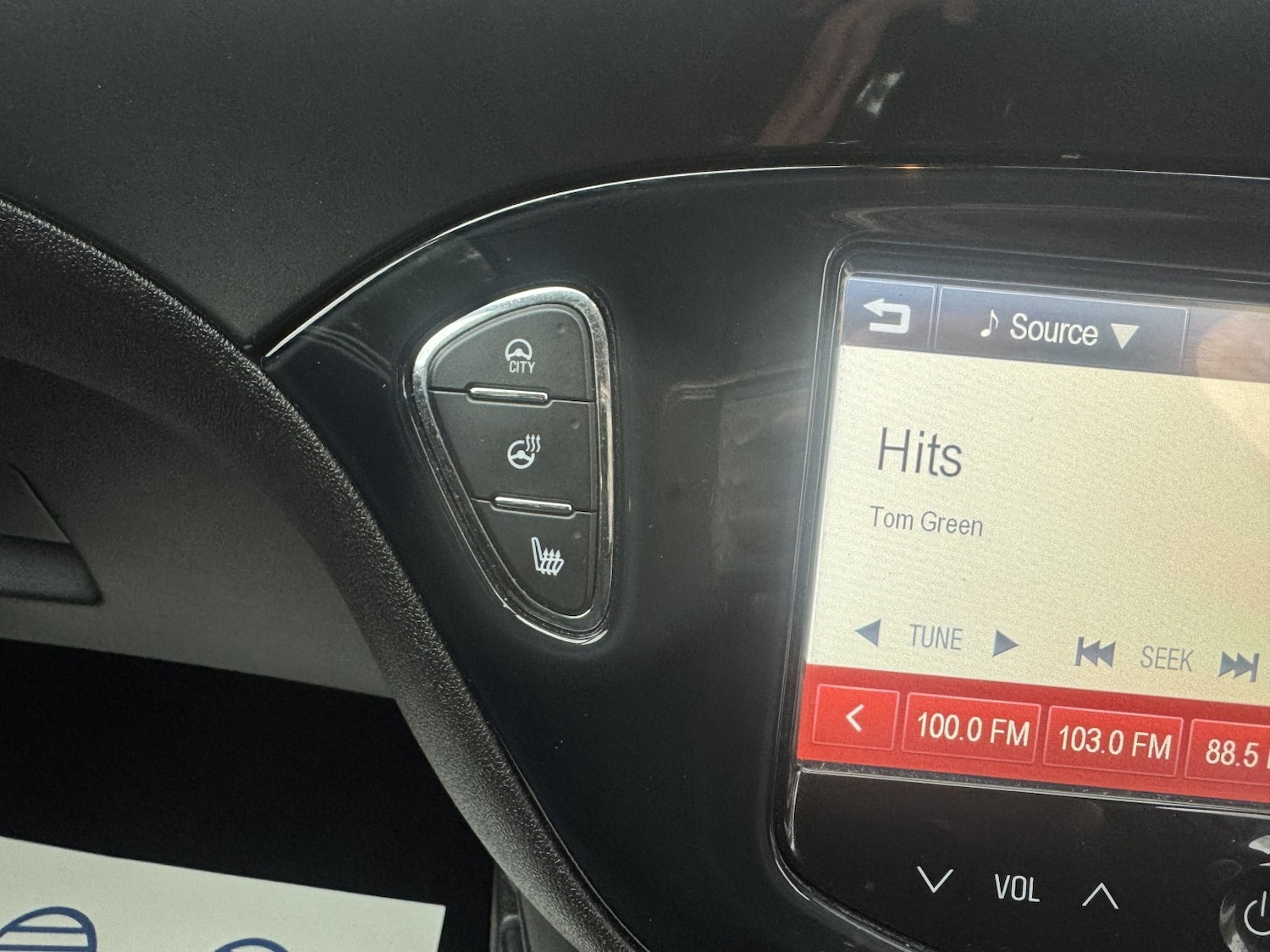 Used Vauxhall Corsa 2015 for sale - 77045373: Photo 34