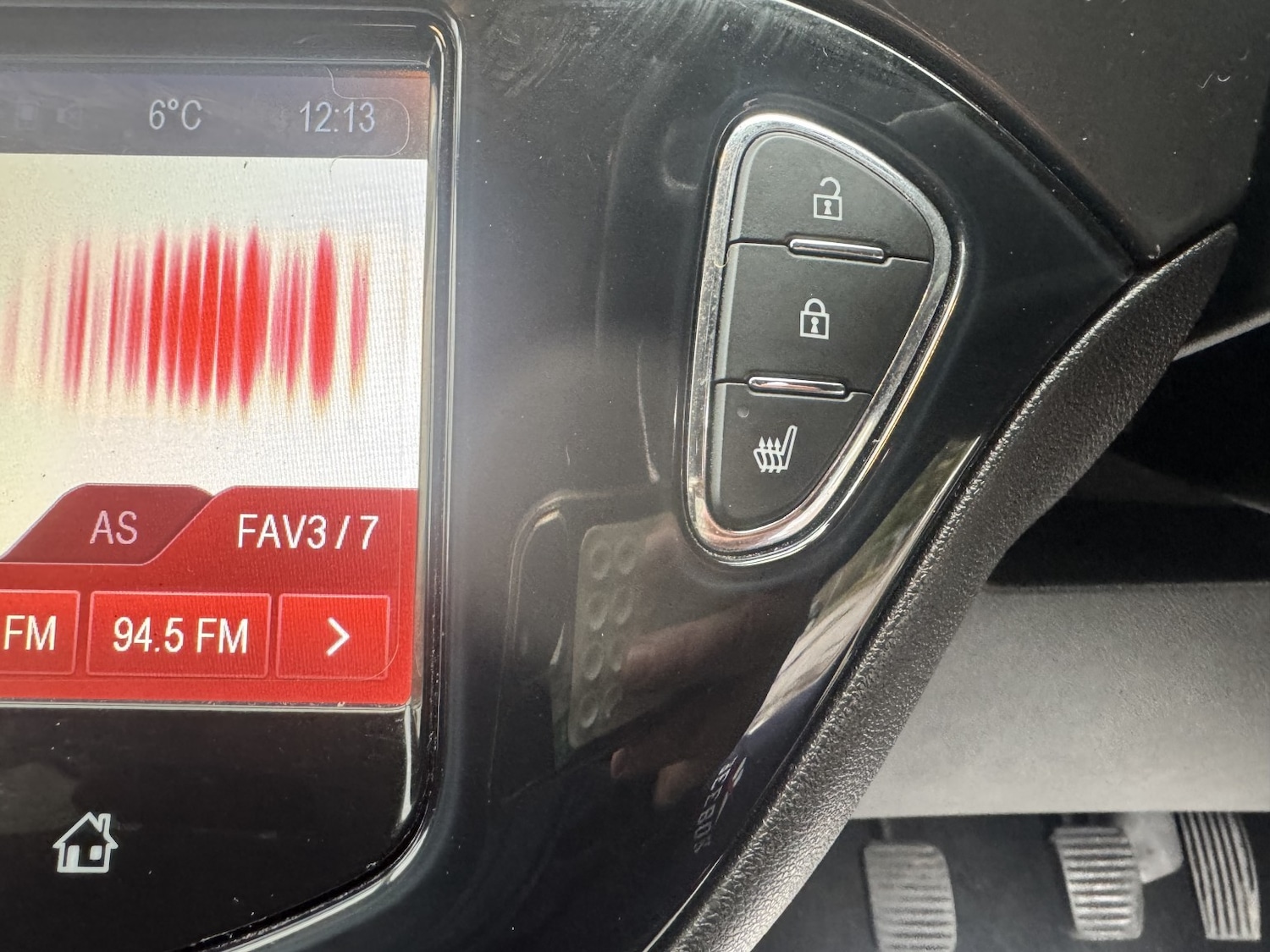 Used Vauxhall Corsa 2015 for sale - 77045373: Photo 35