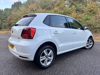 Used Volkswagen Polo 2016 for sale - 79563939: Photo