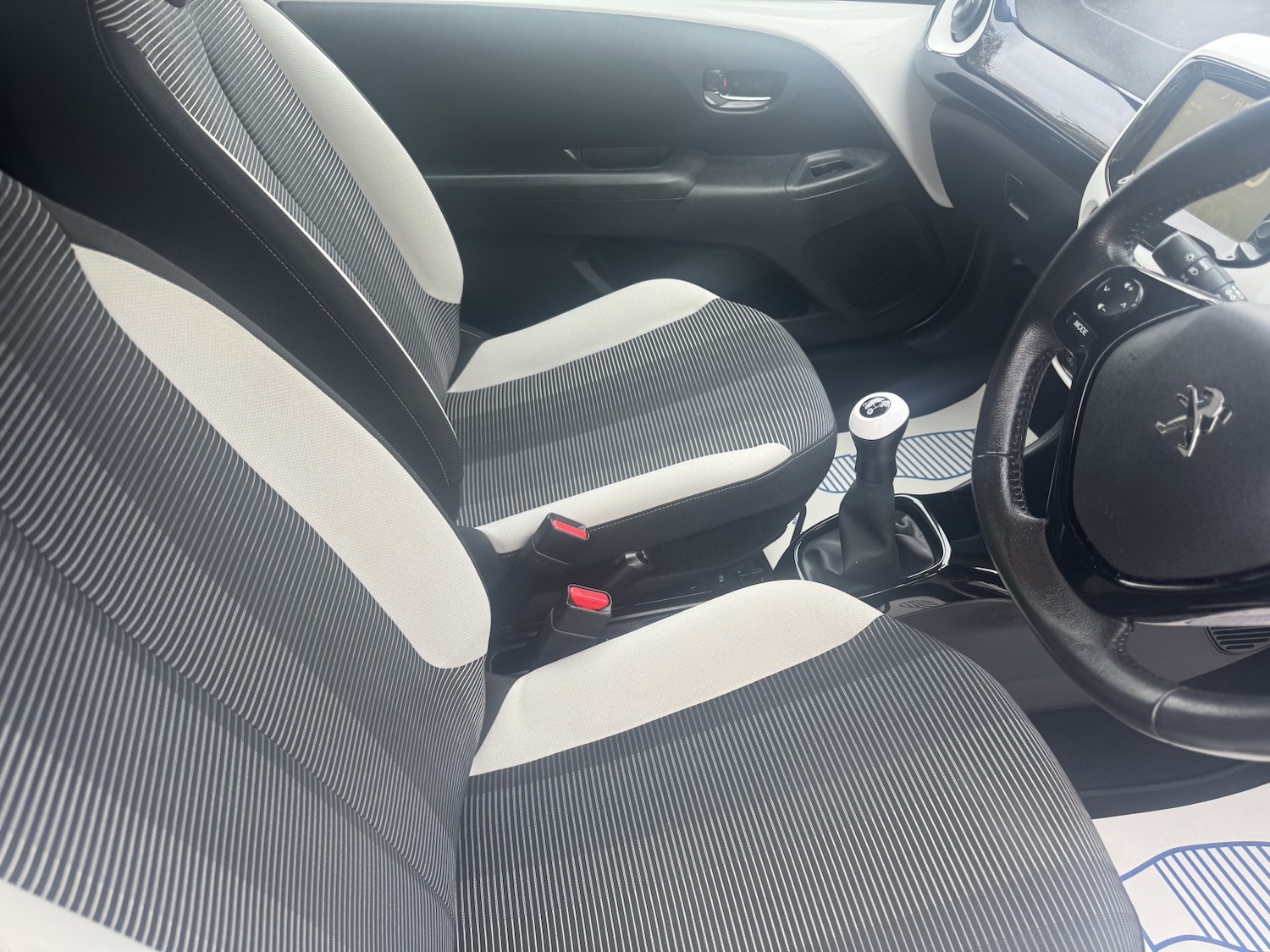 Used Peugeot 108 2017 for sale - 76488651: Photo 6