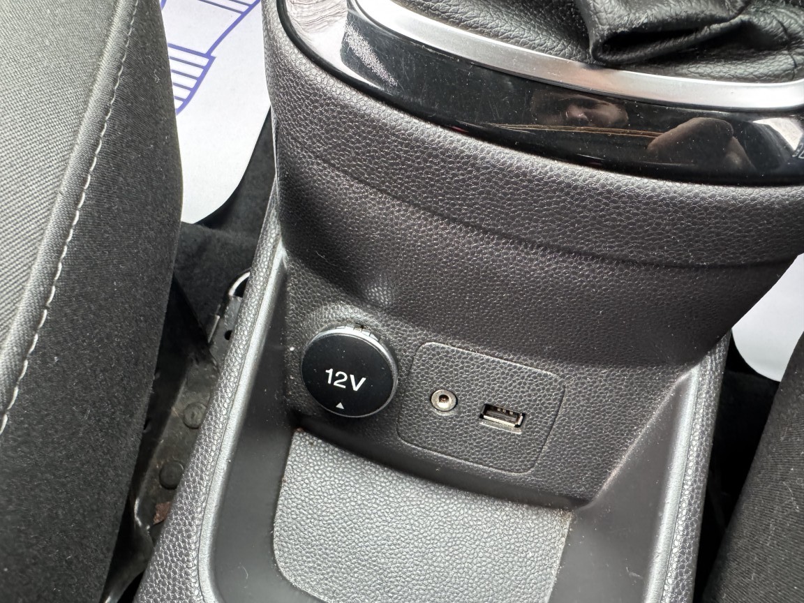 Used Ford Fiesta 2015 for sale - 77798598: Photo 22