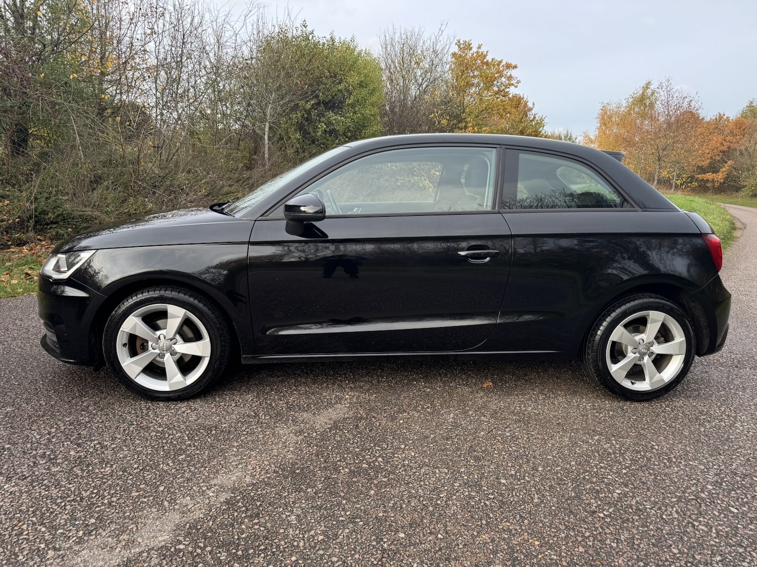 Used Audi A1 2016 for sale - 76560025: Photo 2