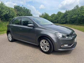 Used Volkswagen Polo 2016 for sale - 75504913: Photo