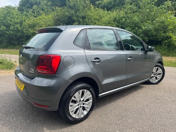 Used Volkswagen Polo 2016 for sale - 75504913: Photo