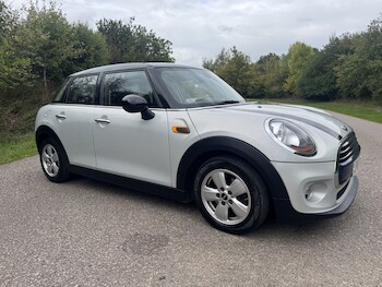 Used MINI Hatch 2016 for sale - 76115823: Photo