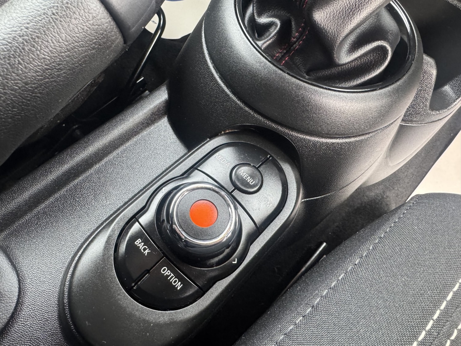 Used MINI Hatch 2019 for sale - 77403637: Photo 32