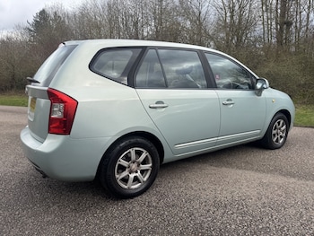 Used Kia Carens 2009 for sale - 77798602: Photo