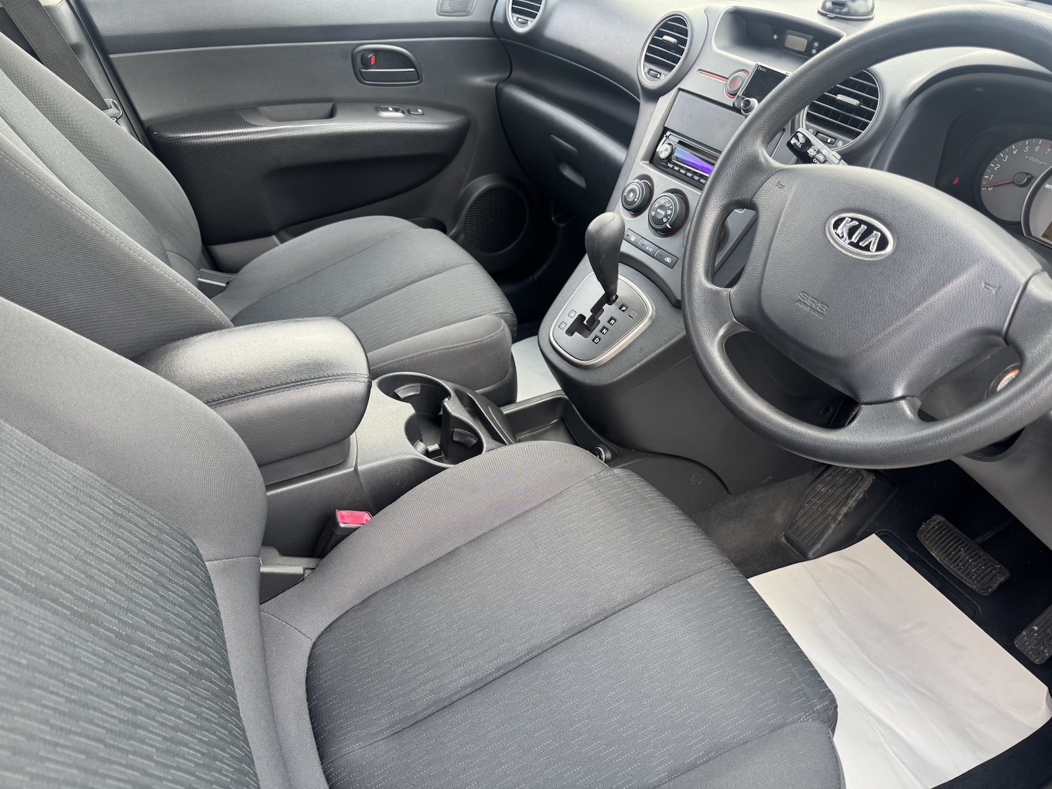 Used Kia Carens 2009 for sale - 77798602: Photo 33