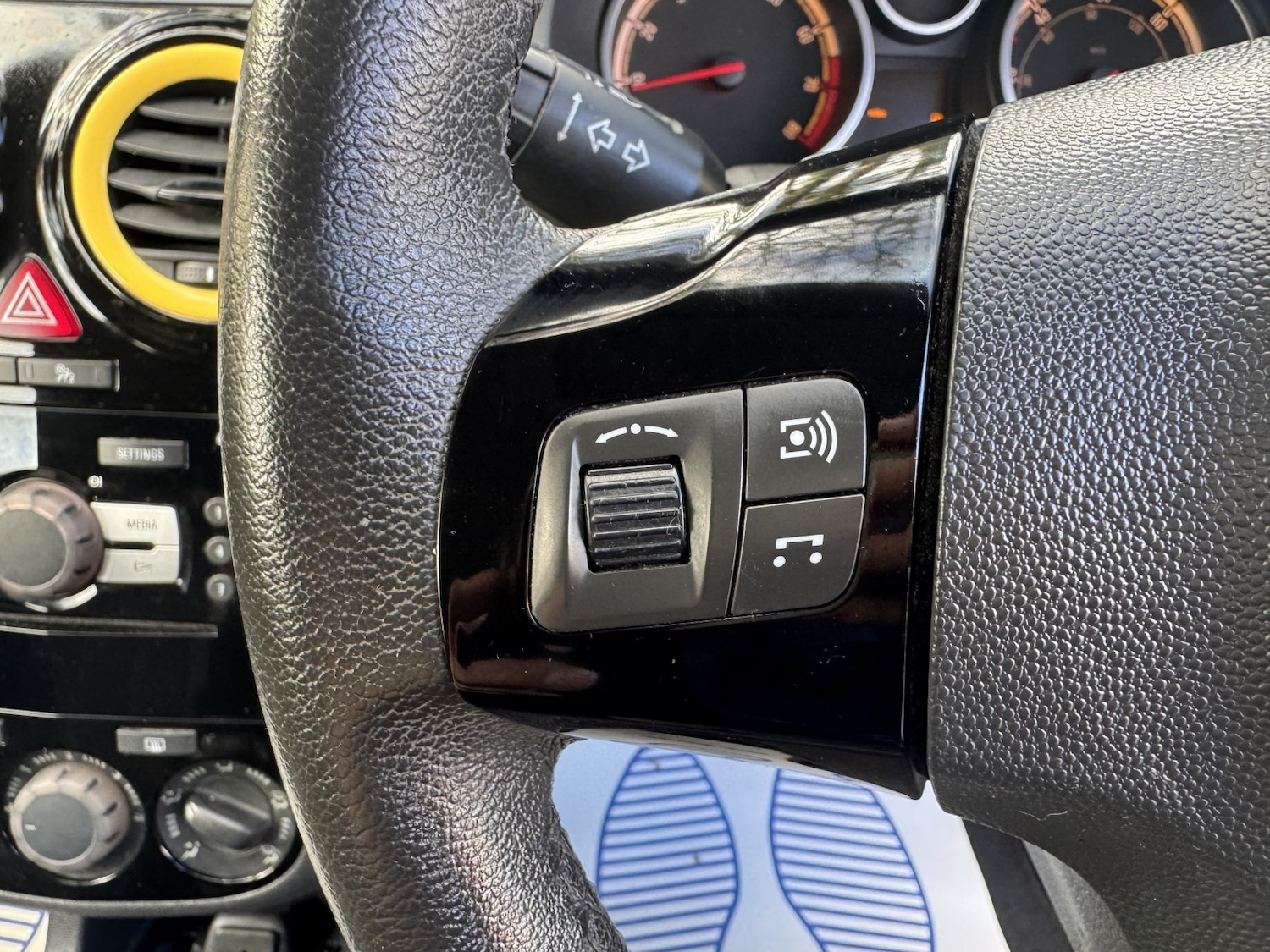 Used Vauxhall Corsa 2014 for sale - 76488676: Photo 33