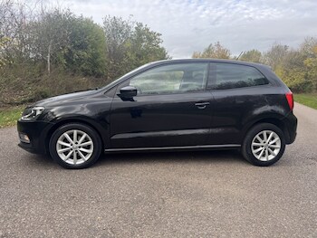 Used Volkswagen Polo 2016 for sale - 76488685: Photo