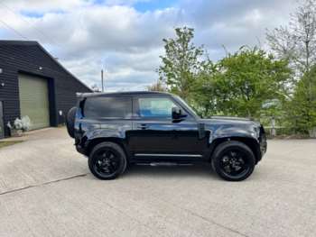 Used Land Rover Defender 2023 for sale - 74360644: Photo