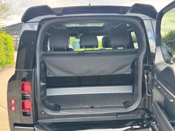 Used Land Rover Defender 2023 for sale - 74360644: Photo