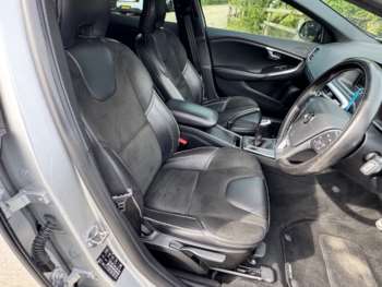 Used Volvo V40 2016 for sale - 74911248: Photo