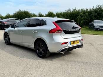 Used Volvo V40 2016 for sale - 74911248: Photo
