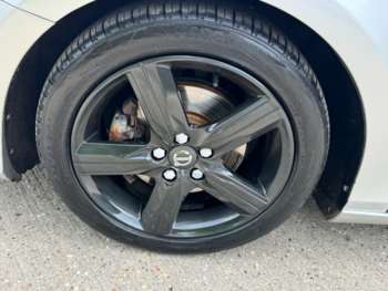 Used Volvo V40 2016 for sale - 74911248: Photo