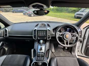 Used Porsche Cayenne 2018 for sale - 74832457: Photo