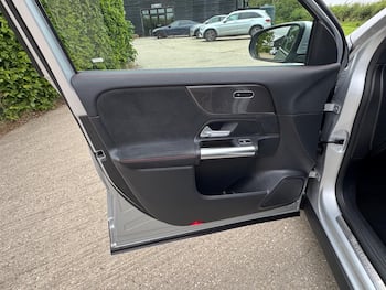 Used Mercedes-Benz GLA 2021 for sale - 79661651: Photo