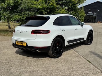Used Porsche Macan 2018 for sale - 75303304: Photo