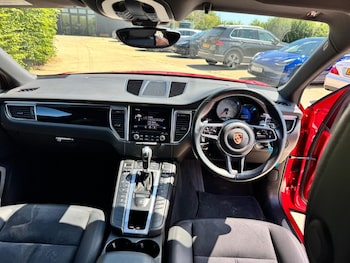 Used Porsche Macan 2017 for sale - 75303347: Photo