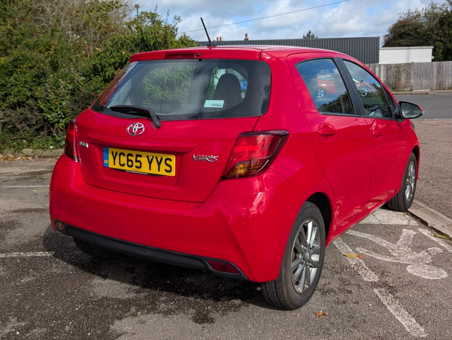 Used Toyota Yaris 2015 for sale - 76184781: Photo 3