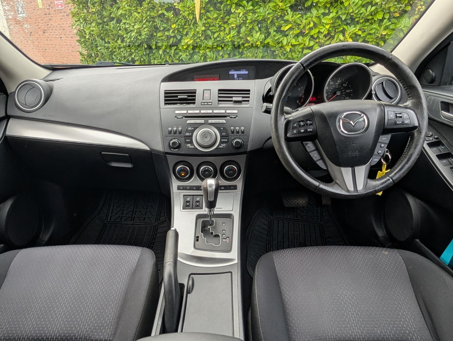 Used Mazda Mazda3 2009 for sale - 76590702: Photo 12