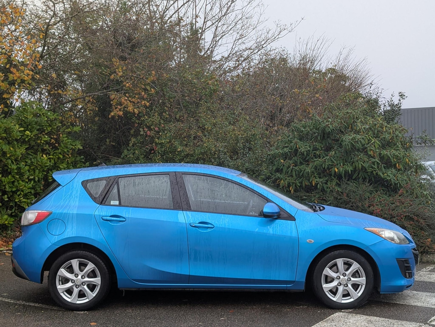 Used Mazda Mazda3 2009 for sale - 76590702: Photo 2