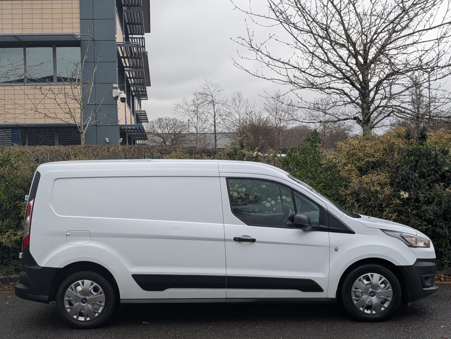 Used Ford Transit Connect 2020 for sale - 76922544: Photo 2