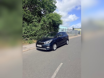 Used Kia Carens 2018 for sale - 78805354: Photo
