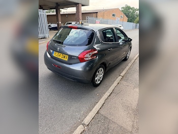 Used Peugeot 208 2015 for sale - 78748838: Photo