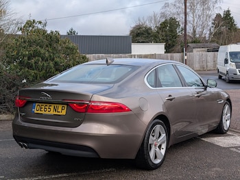 Used Jaguar XF 2015 for sale - 77394027: Photo