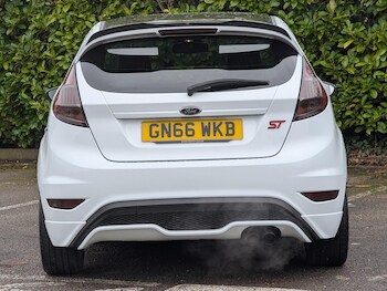 Used Ford Fiesta 2016 for sale - 77631309: Photo