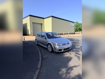 Used Volkswagen Golf 2004 for sale - 79357851: Photo
