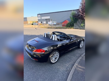 Used BMW Z4 2010 for sale - 79269510: Photo