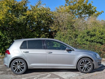 Used Volkswagen Golf 2015 for sale - 76184778: Photo