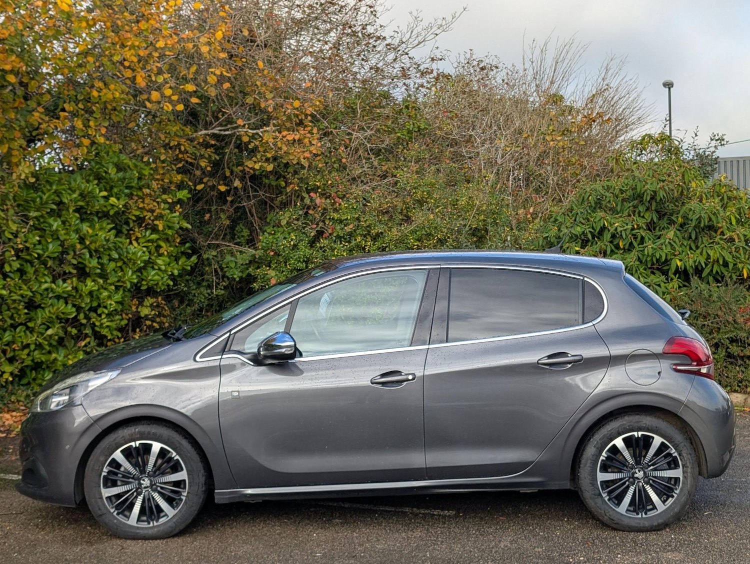 Used Peugeot 208 2019 for sale - 76519808: Photo 6