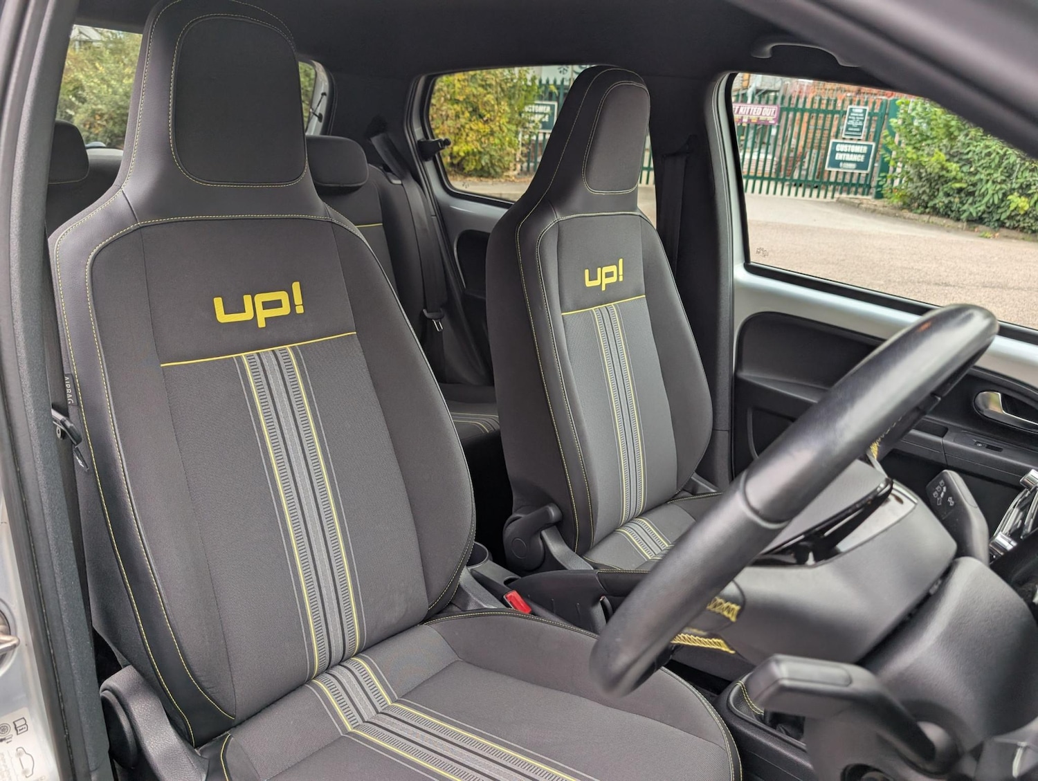 Used Volkswagen up! 2015 for sale - 76312696: Photo 12