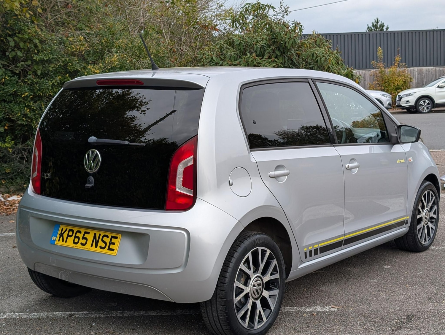 Used Volkswagen up! 2015 for sale - 76312696: Photo 3