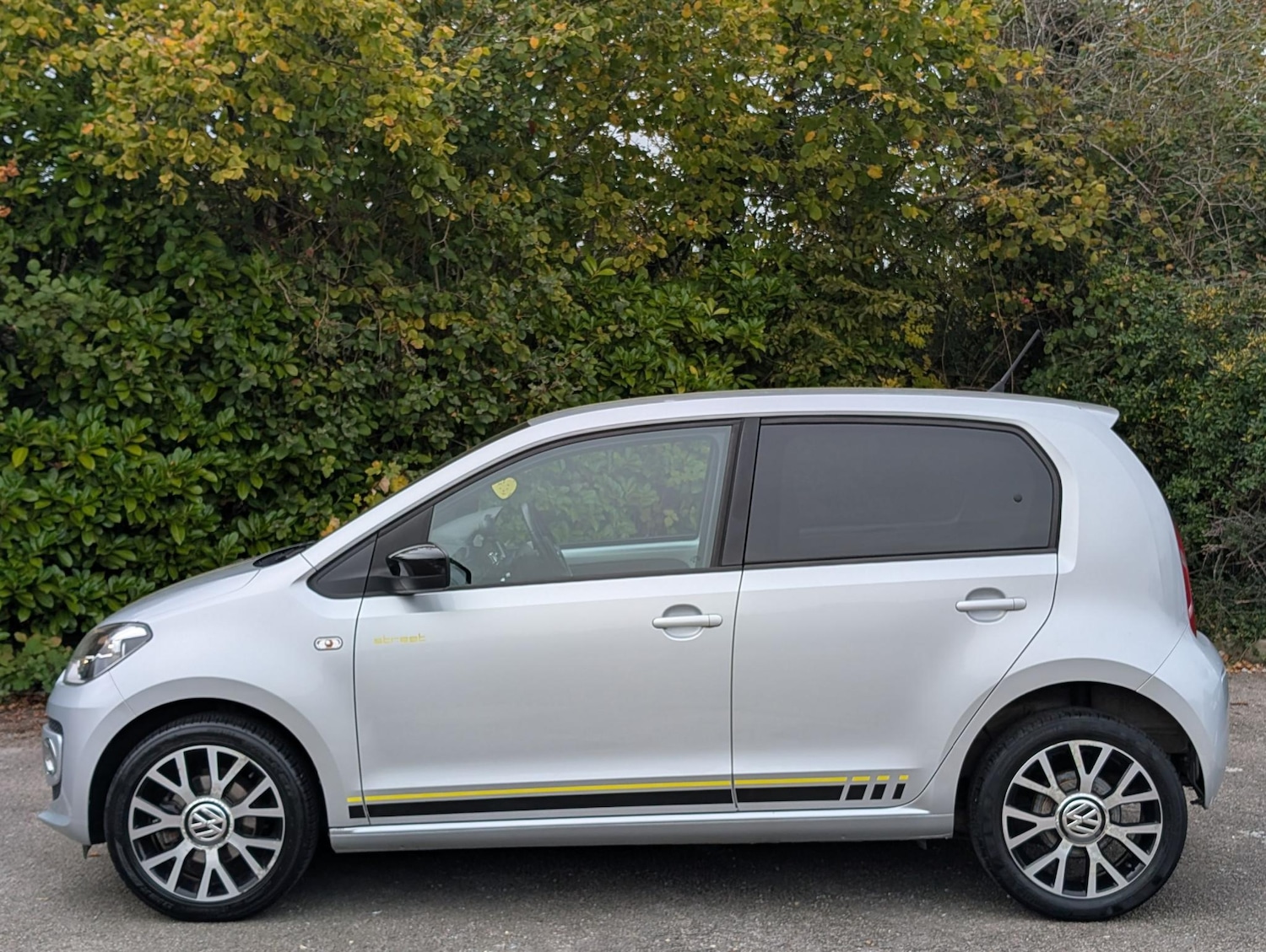 Used Volkswagen up! 2015 for sale - 76312696: Photo 6